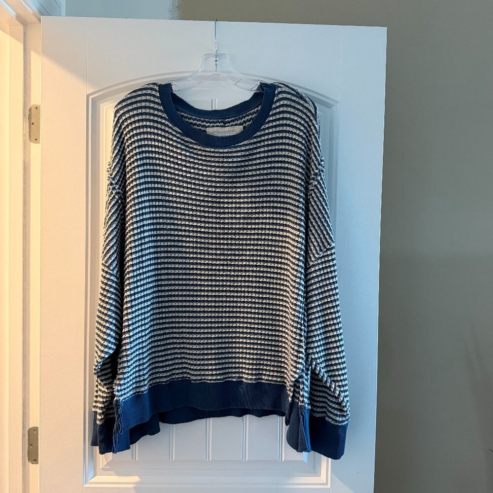 American Eagle Big Hug Crewneck Waffle Sweater (Navy)